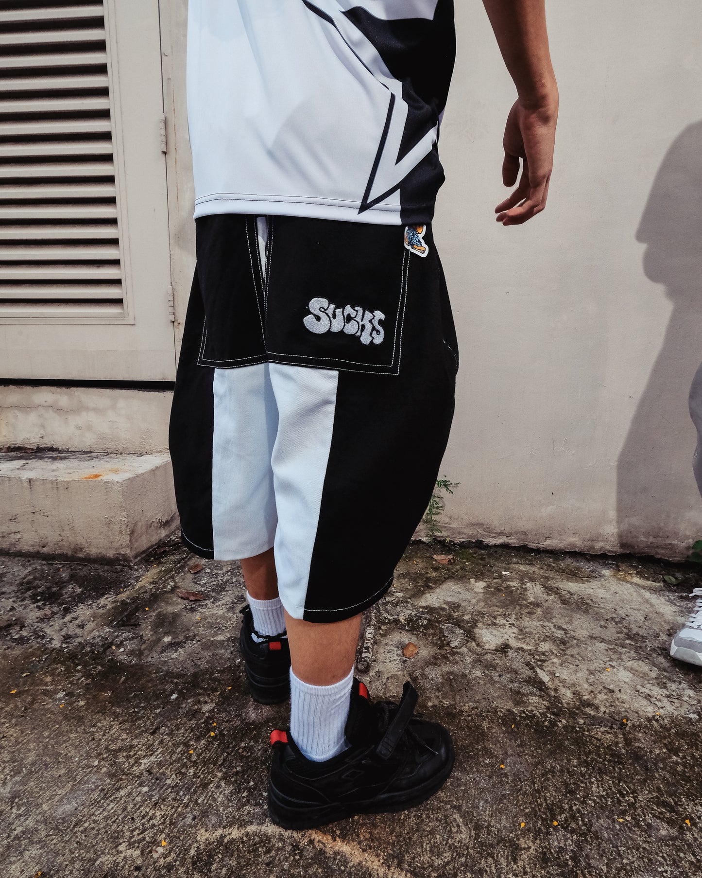 BLACK PANELED JORTS