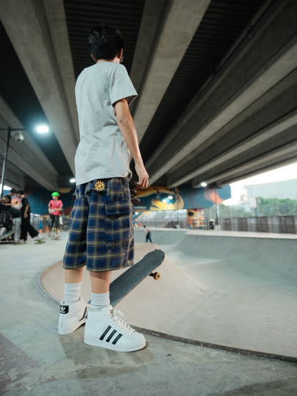 PLAID CARGO SHORTS
