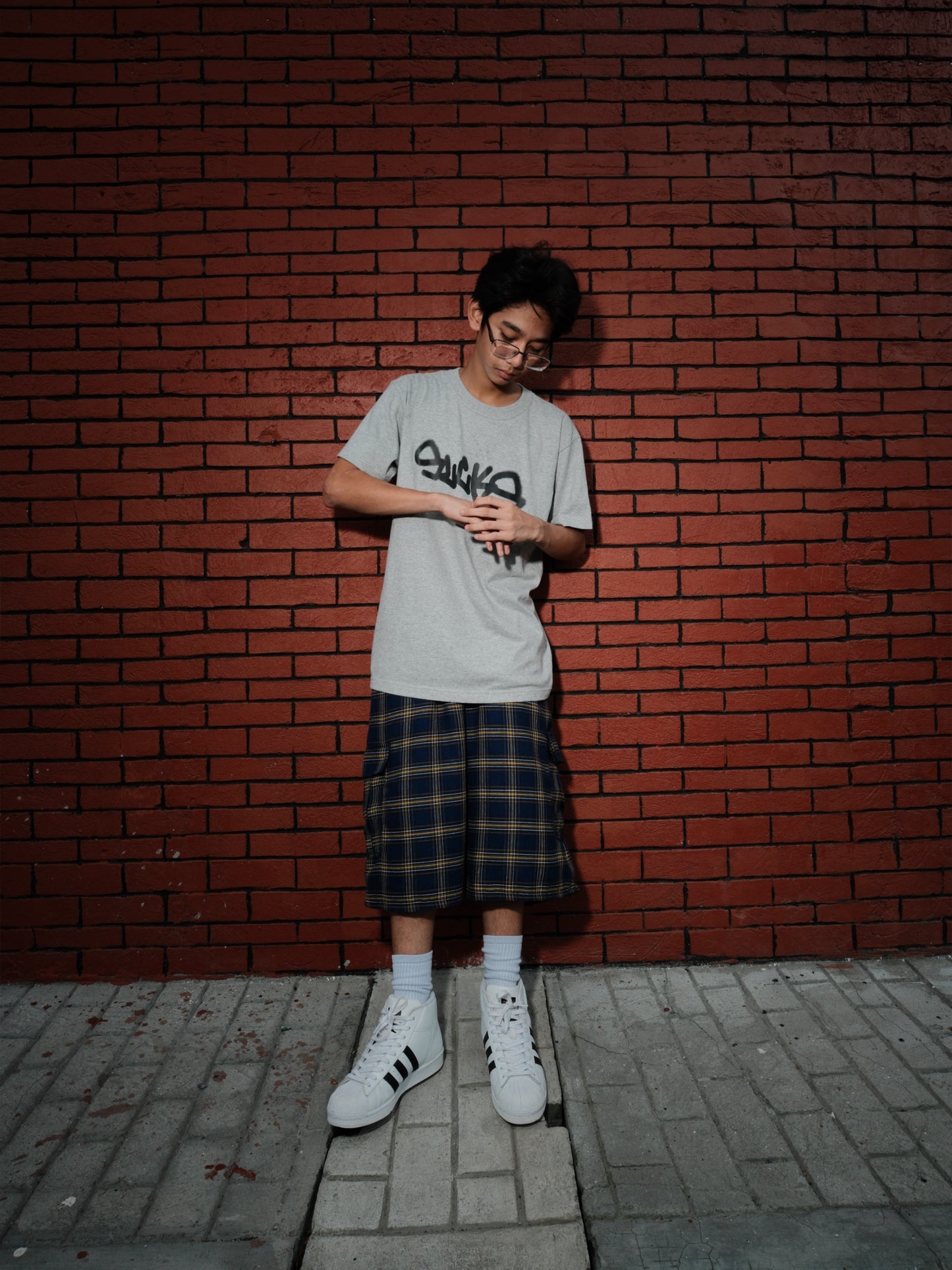 PLAID CARGO SHORTS
